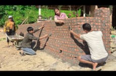 How to build a farm - hire workers to complete the wall. trieu Lily